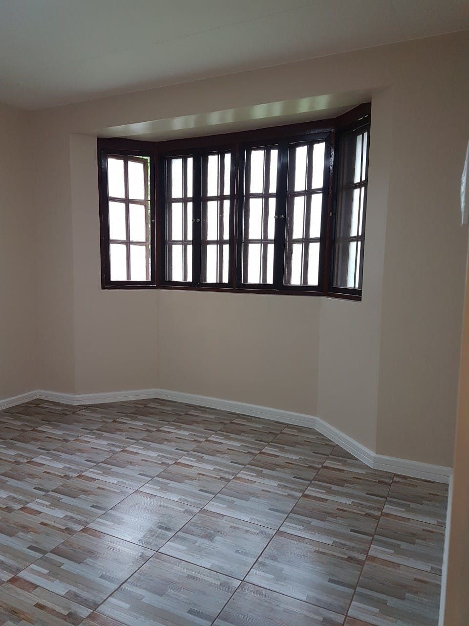 "3BR Townhouse for Rent in San Lorenzo Village, Makati"04