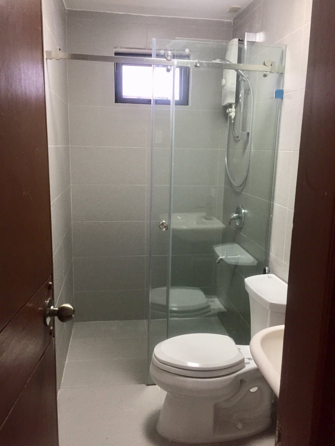 "4BR House for Rent in Ayala Alabang Village, Muntinlupa"10