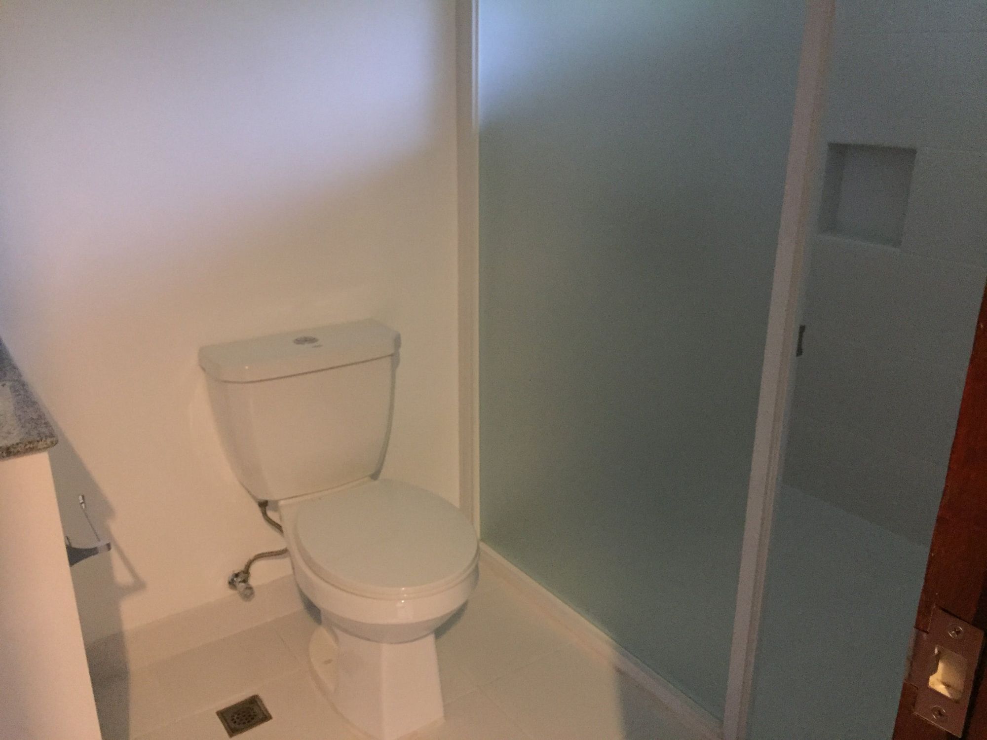 "4BR House for Rent in Dasmari?as Village, Makati"09