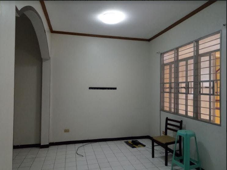 "3BR House for Rent in BF Resort Village, Las Pi?as"04