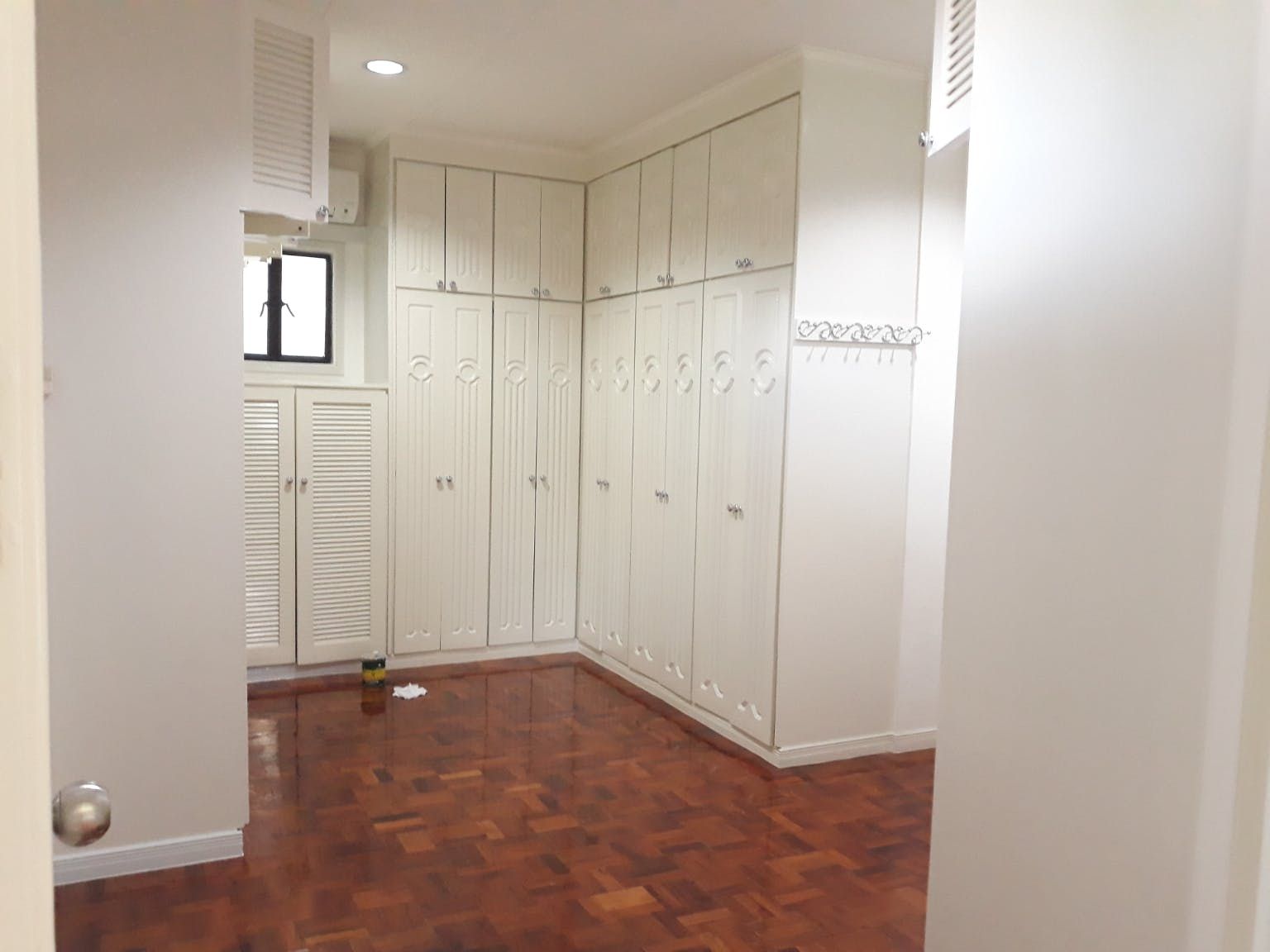 "4BR House for Rent in Ayala Alabang Village, Muntinlupa"10