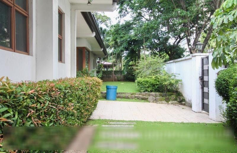 "4BR House for Rent in Urdaneta Village, Makati"04