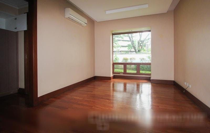 "4BR House for Rent in Urdaneta Village, Makati"07