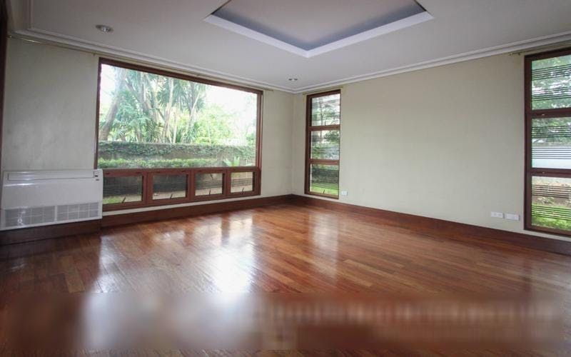 "4BR House for Rent in Urdaneta Village, Makati"09