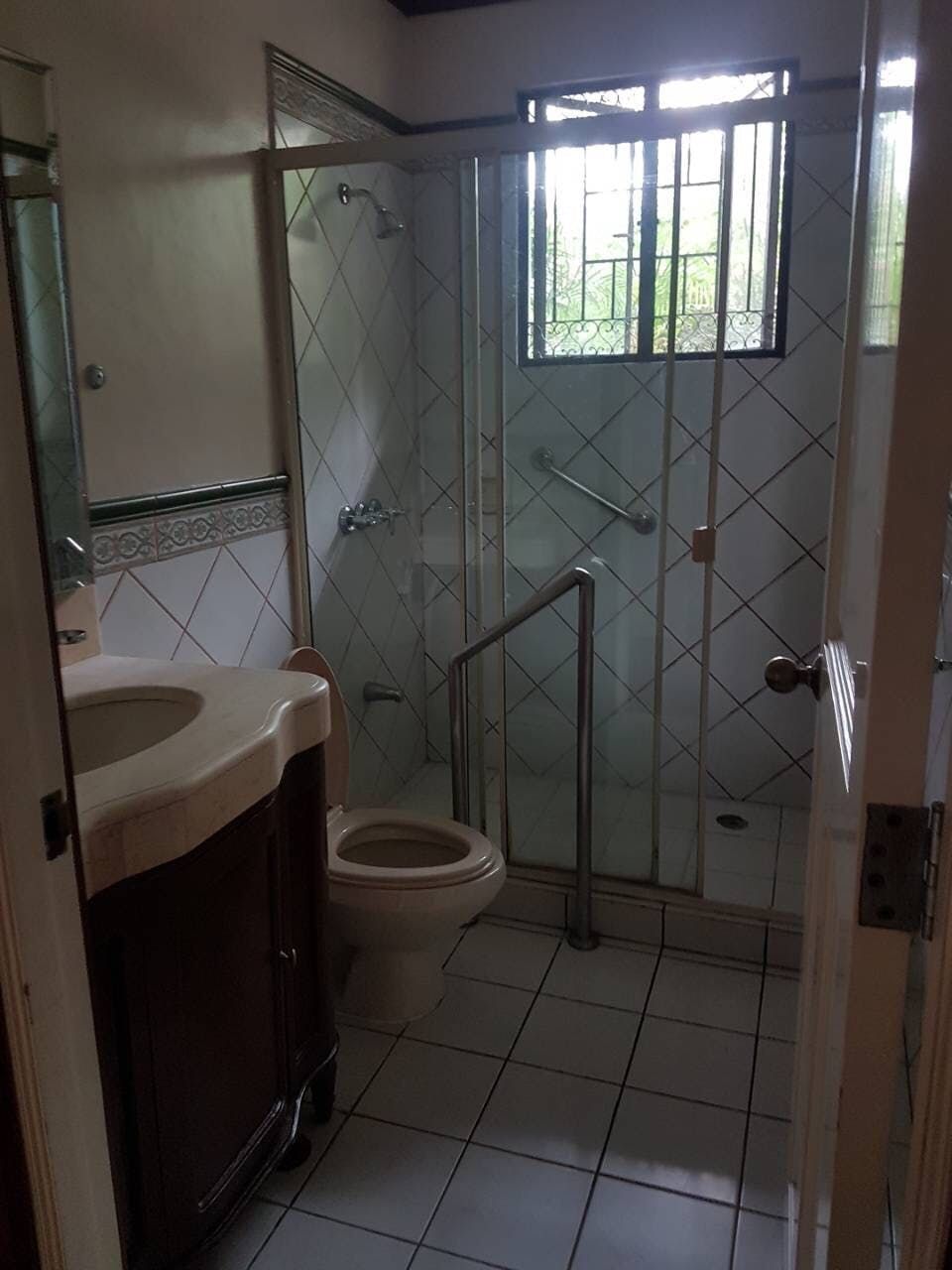 "3BR House for Rent in San Lorenzo Village, Makati"03