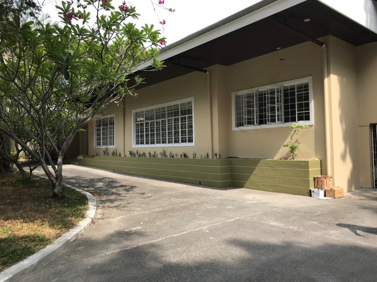"4BR House for Rent in Forbes Park, Makati"08