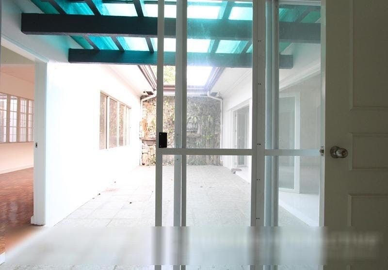 "3BR House for Rent in San Lorenzo Village, Makati"06