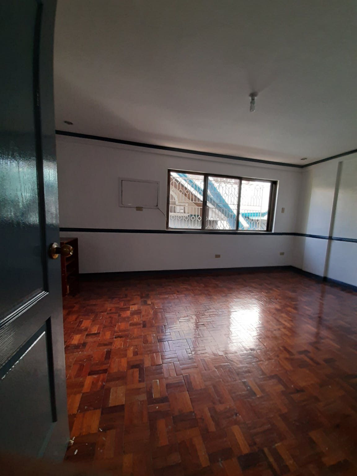 "4BR Townhouse for Rent in Varsity Hills, Quezon City"04