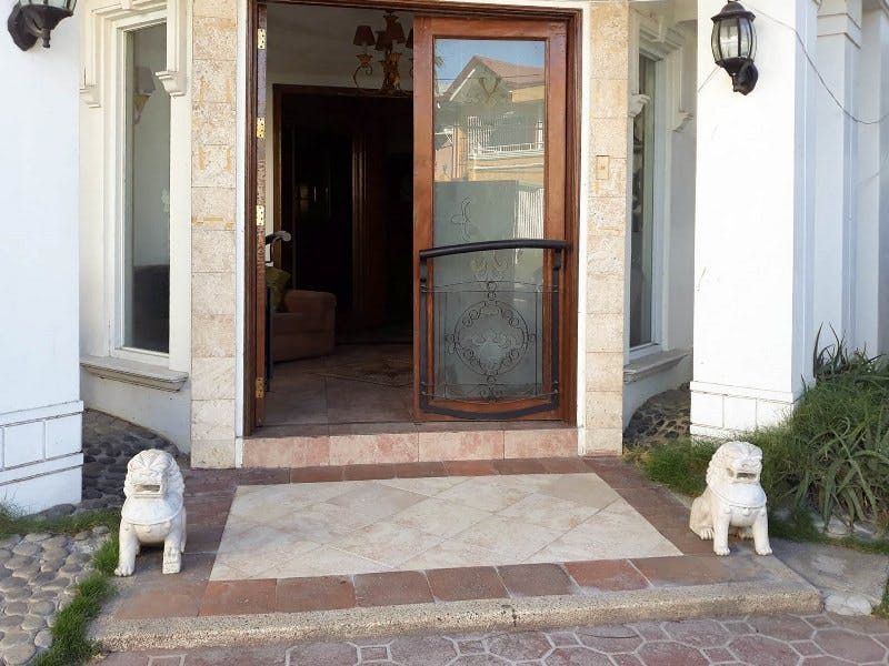"5BR House for Rent in Forbes Park, Makati"05