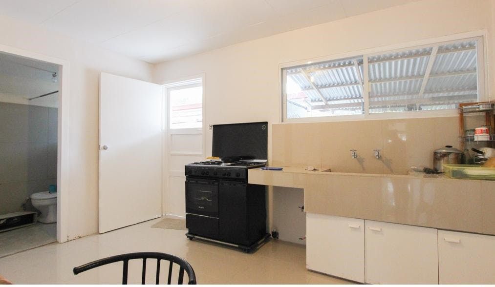 "3BR House for Rent in Dasmari?as Village, Makati"04