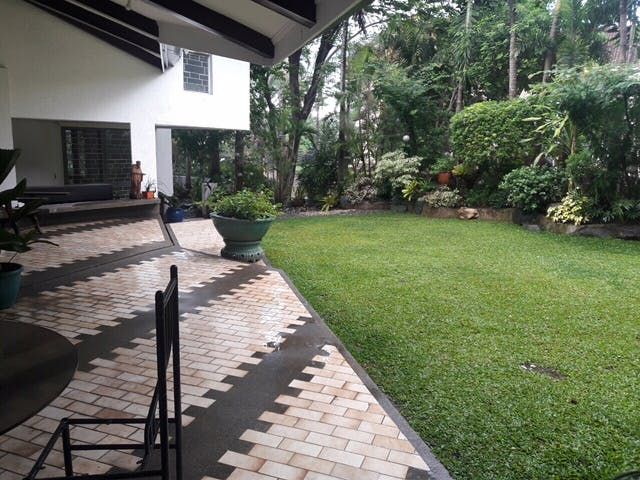 "3BR House for Rent in Ayala Heights, Quezon City"05