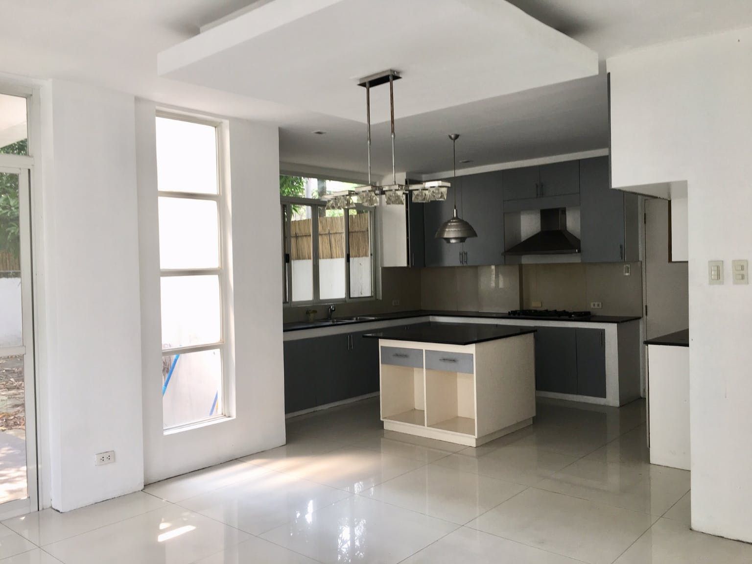 "5BR House for Rent in Valle Verde 1, Pasig"05