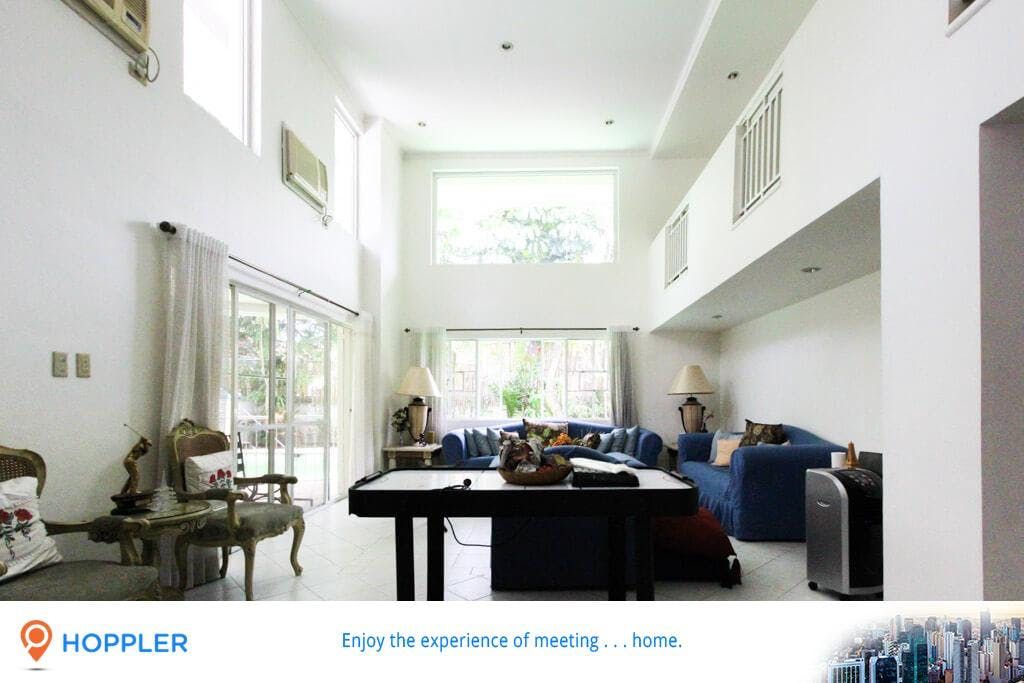 "4BR House for Rent in Dasmari?as Village, Makati"04