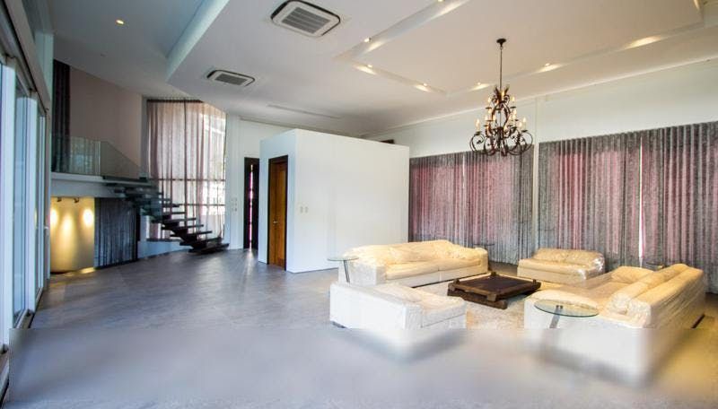 "6BR House for Rent in Urdaneta Village, Makati"08
