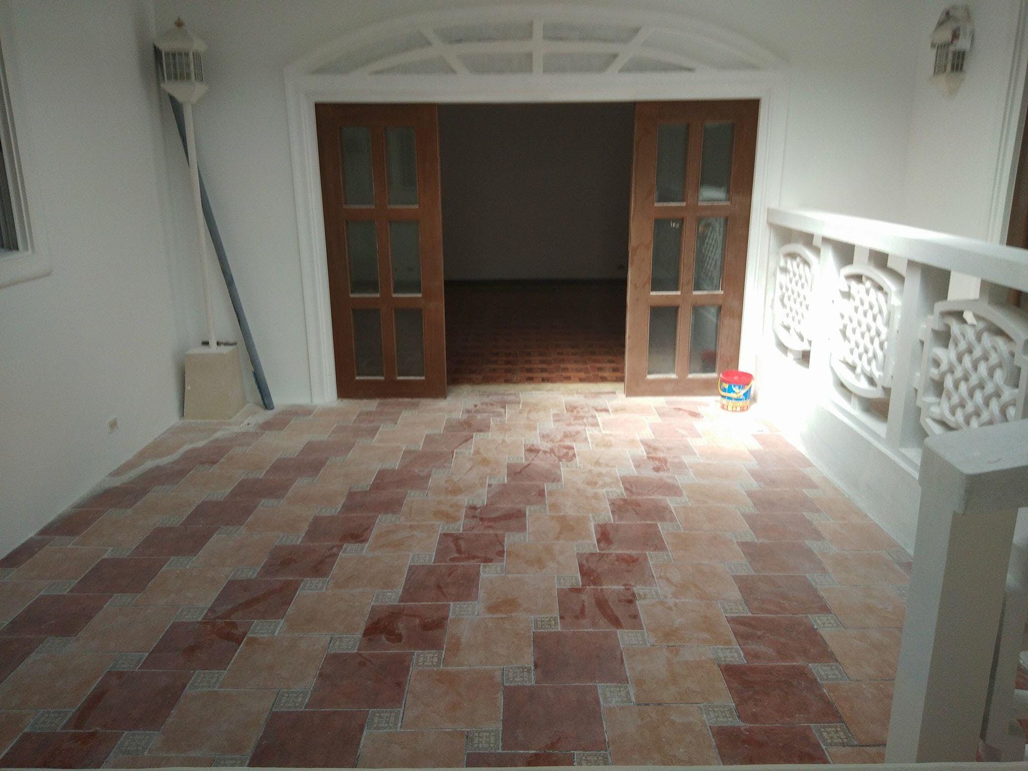 "6BR House for Rent in Dasmari?as Village, Makati"04