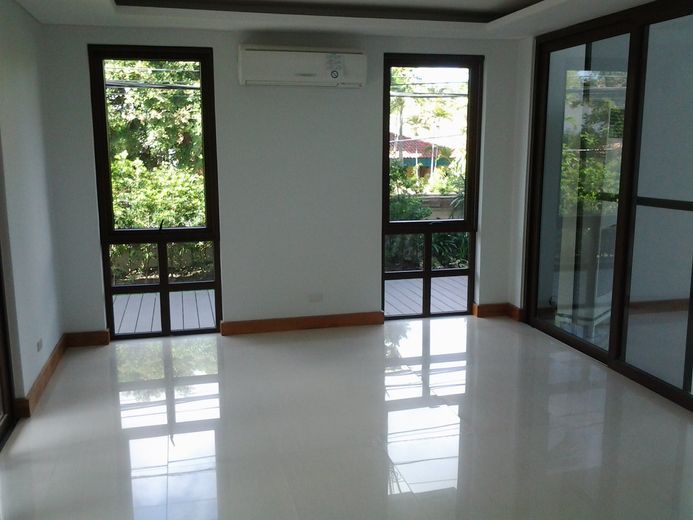 "4BR
