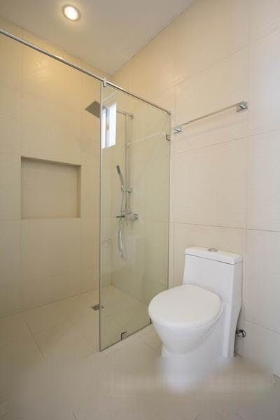 "3BR House for Rent in San Lorenzo Village, Makati"04