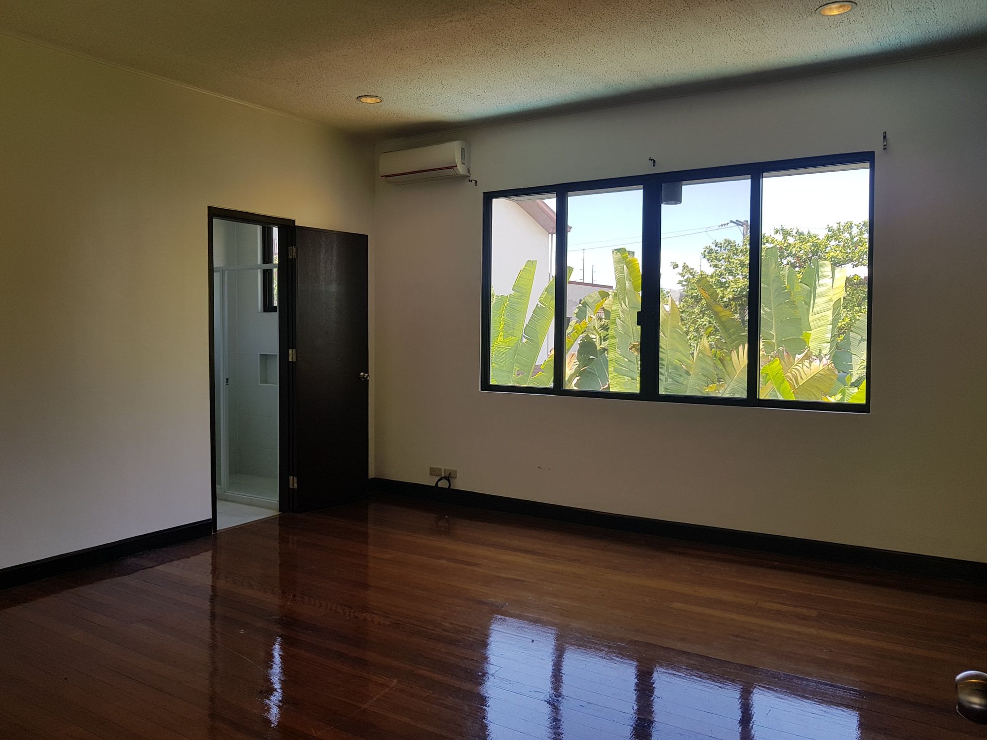 "4BR House for Rent in Bel-Air Village, Makati"09