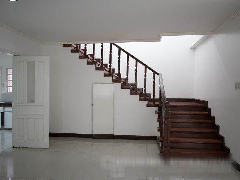 "4BR House for Rent in Magallanes, Makati"03