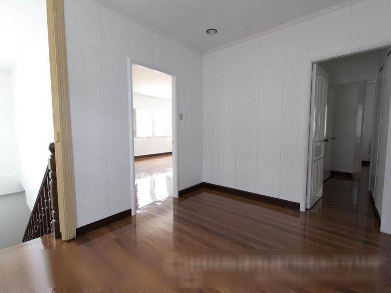 "4BR House for Rent in Magallanes, Makati"06