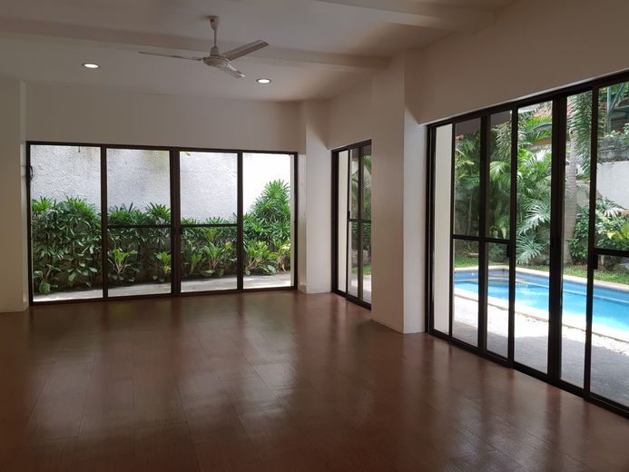 "4BR