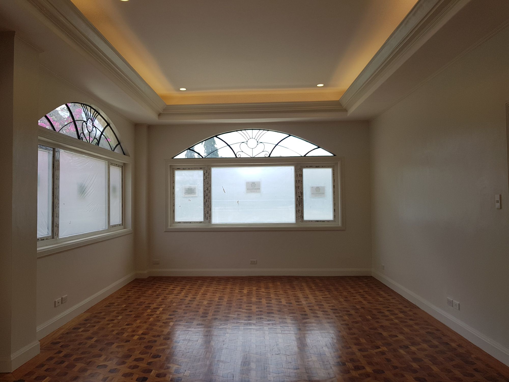 "4BR House for Rent in ,"06