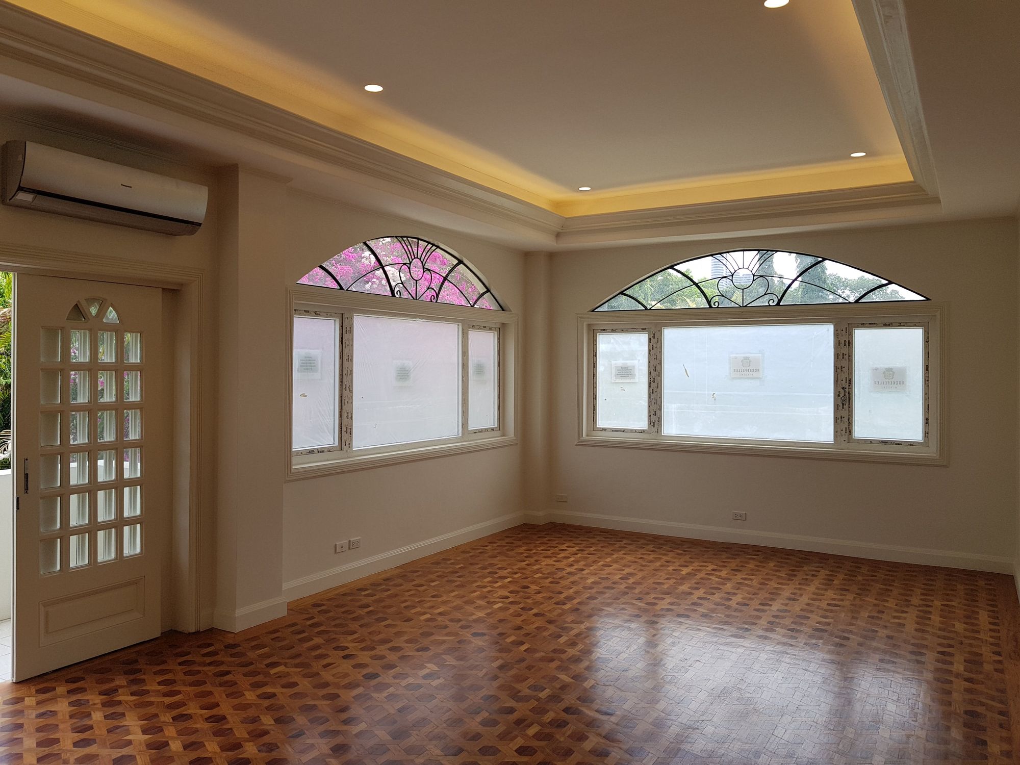 "4BR House for Rent in ,"08