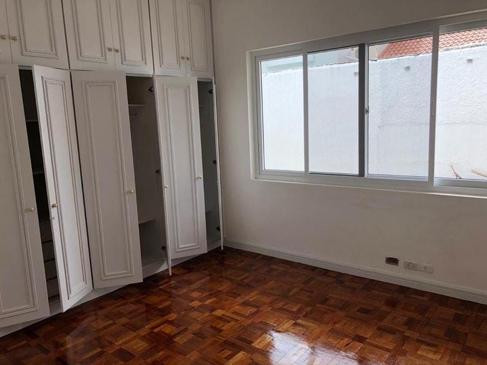 "5BR House for Rent in Greenhills, San Juan"06
