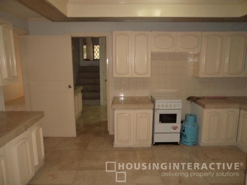 "4BR House for Rent in Valle Verde, Pasig"04