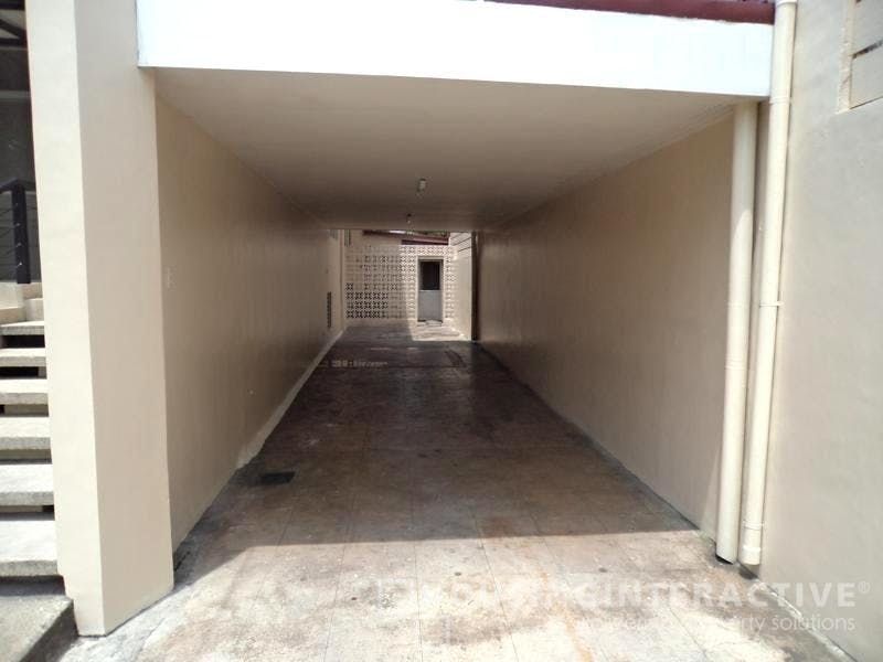 "5BR House for Rent in White Plains, Quezon City"06