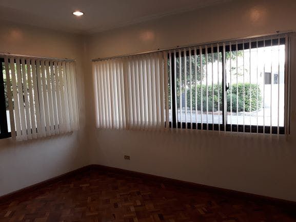 "5BR House for Rent in Valle Verde, Pasig"06