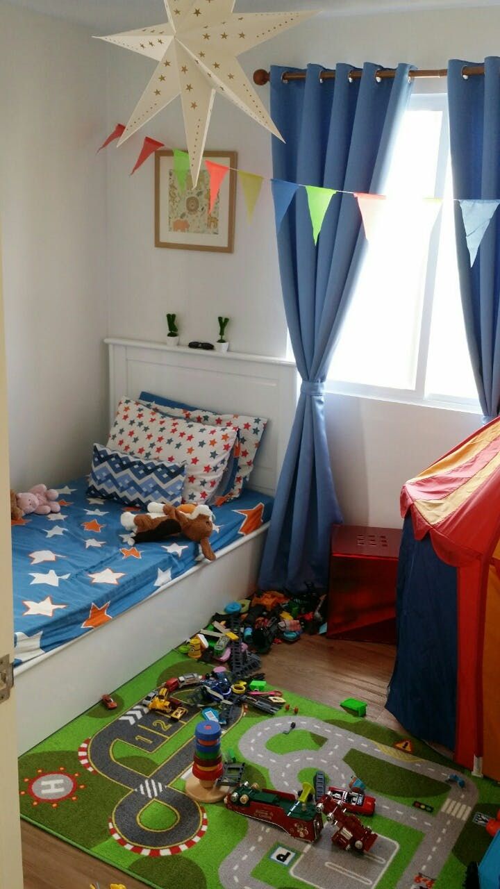 "4BR House for Rent in Loyola Heights, Quezon City"08