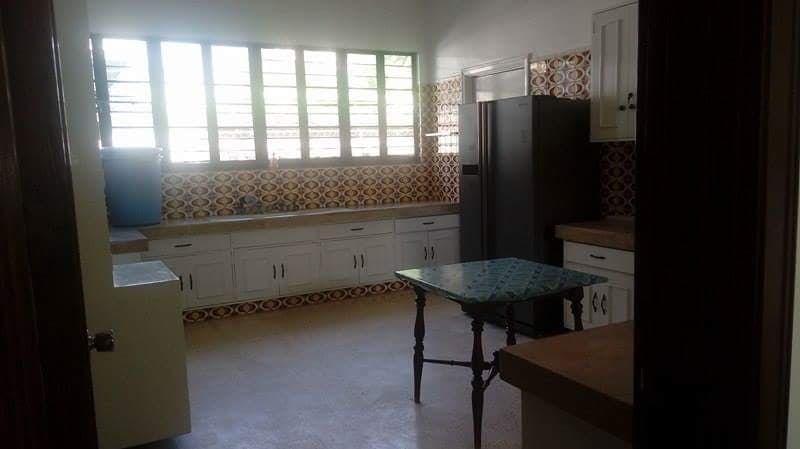 "2BR House for Rent in Dasmari?as Village, Makati"03