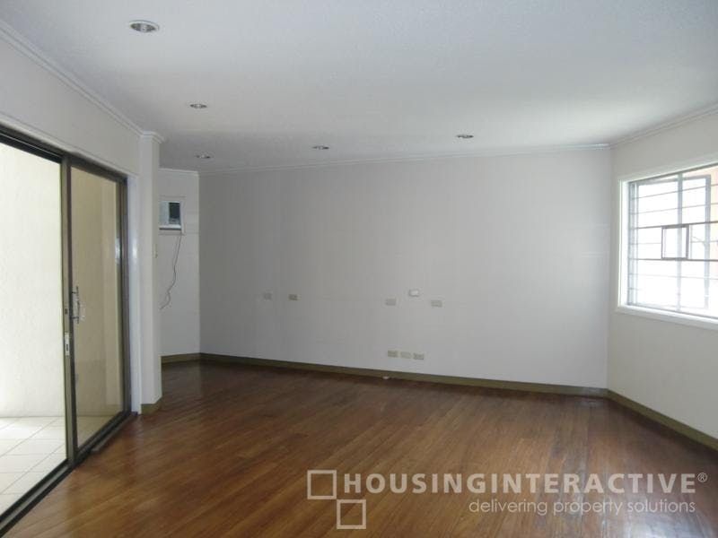 "4BR House for Rent in Greenhills, San Juan"08