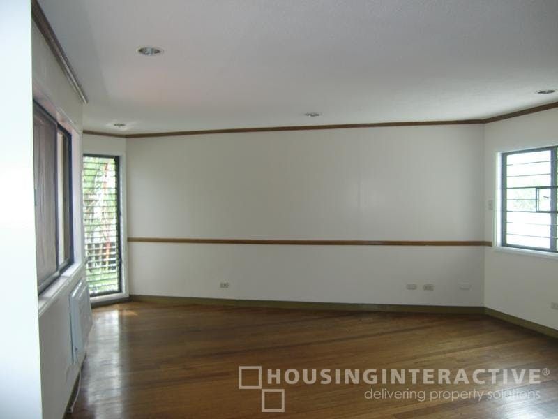 "4BR House for Rent in Greenhills, San Juan"09