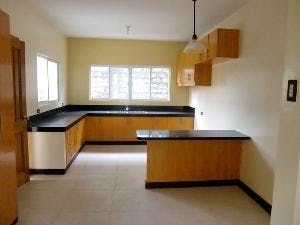 "4BR House for Rent in Valle Verde, Pasig"09