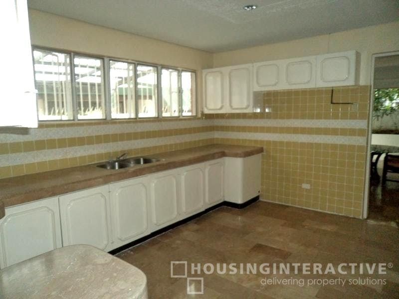 "4BR House for Rent in Valle Verde, Pasig"08