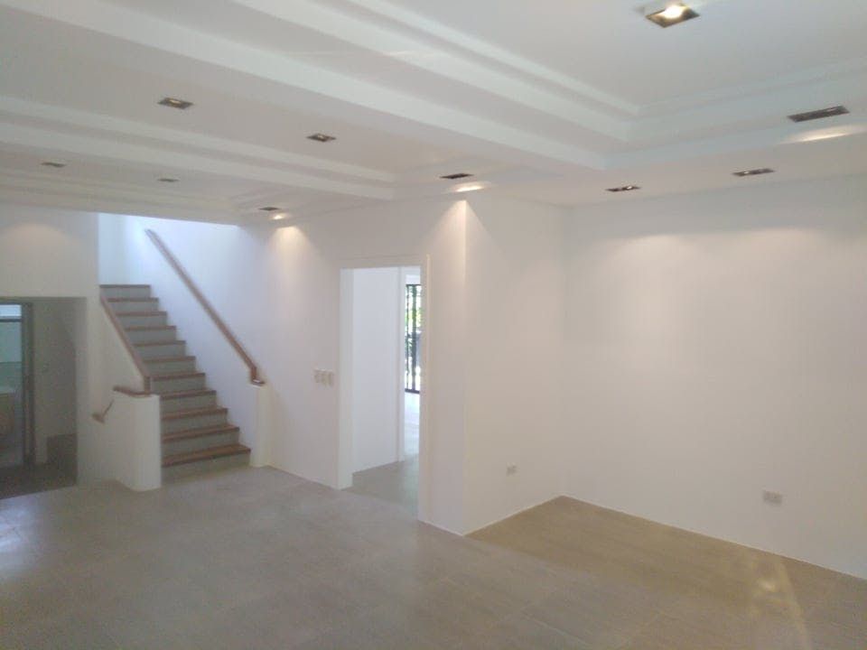"6BR House for Rent in Magallanes, Makati"05