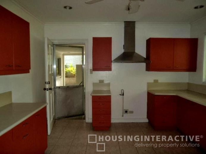 "5BR House for Rent in Forbes Park, Makati"01