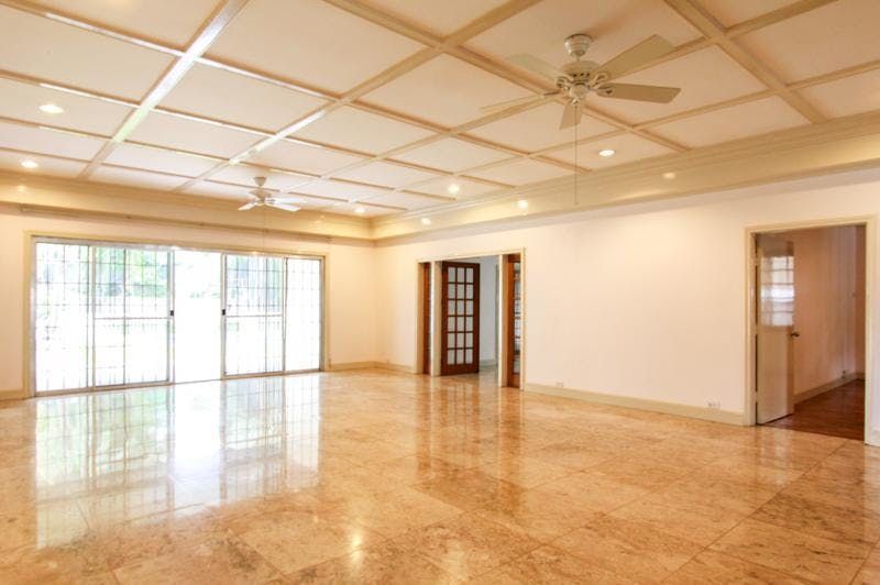 "4BR House for Rent in Urdaneta Village, Makati"05