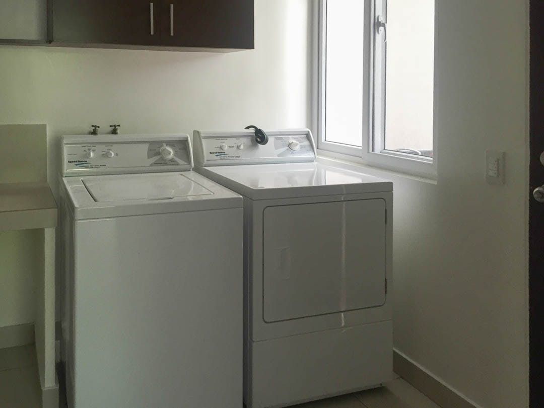 "4BR House for Rent in Ayala Alabang Village, Muntinlupa"09