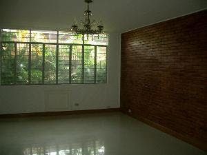 "3BR House for Rent in Dasmari?as Village, Makati"03