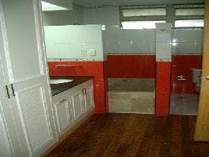 "3BR House for Rent in Dasmari?as Village, Makati"09