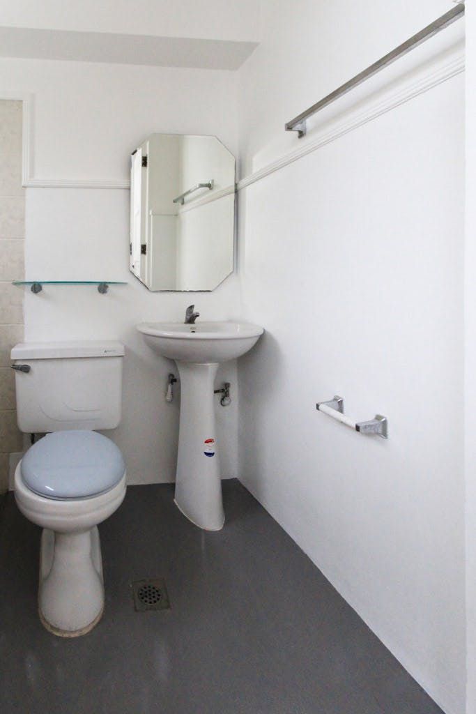 "3BR House for Rent in Urdaneta Village, Makati"06