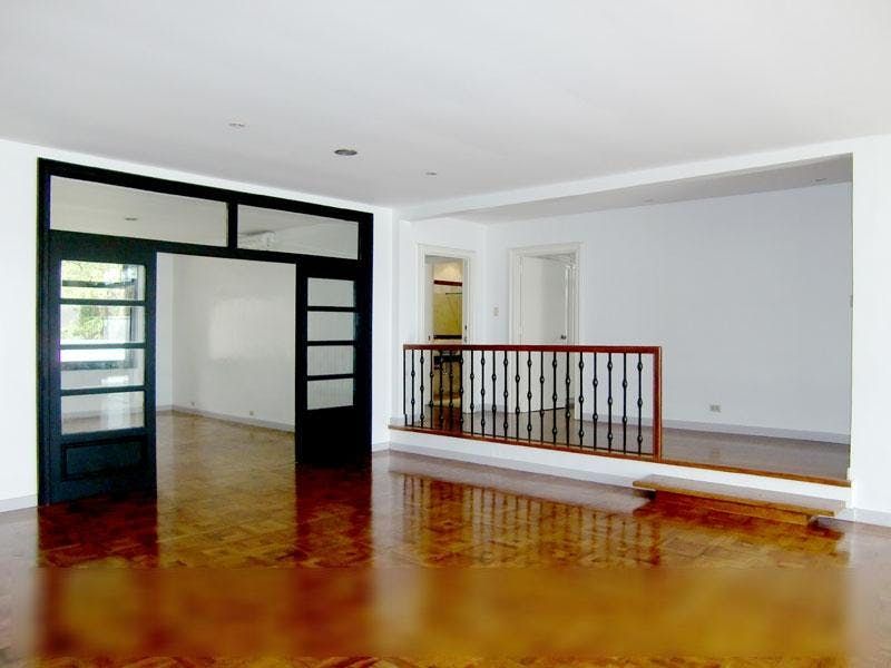 "3BR House for Rent in Dasmari?as Village, Makati"04