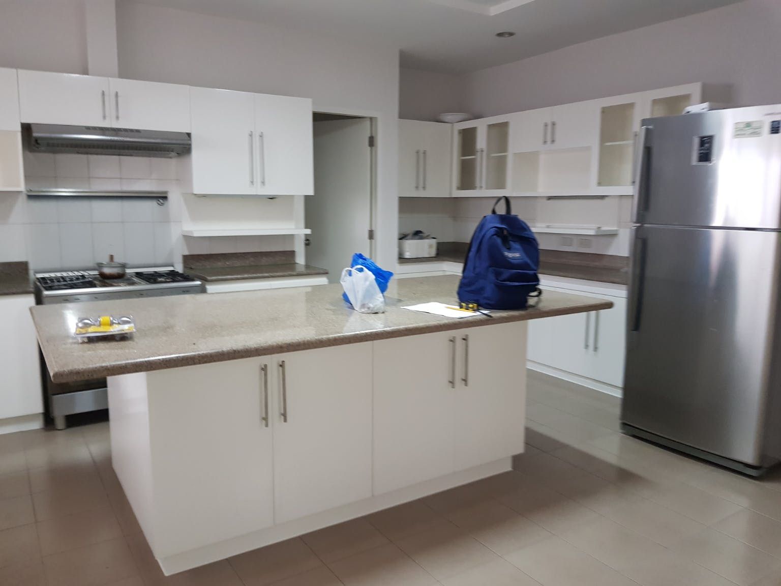 "4BR House for Rent in Dasmari?as Village, Makati"03