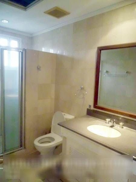 "4BR House for Rent in Ayala Alabang Village, Muntinlupa"10