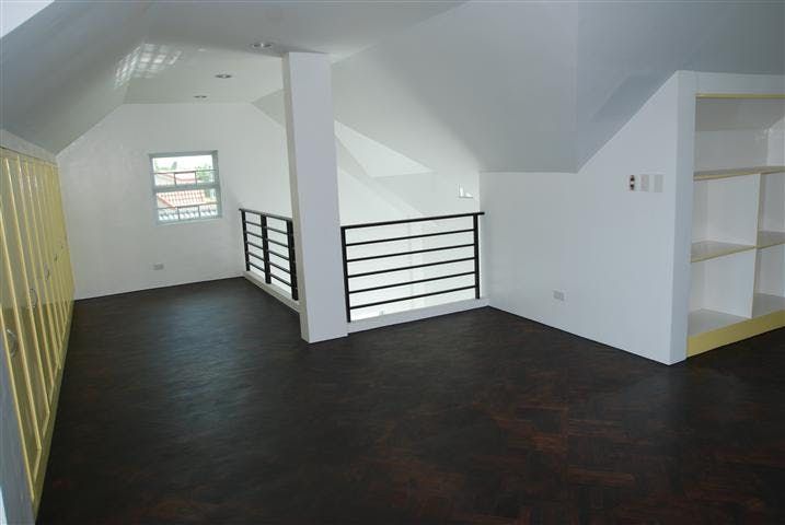 "4BR House for Rent in Cainta , Rizal"07