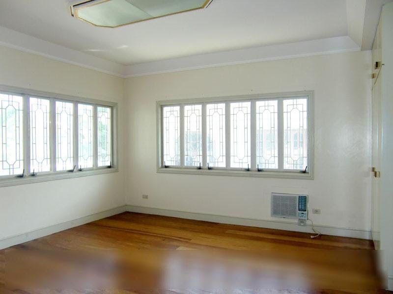 "4BR House for Rent in Forbes Park, Makati"08