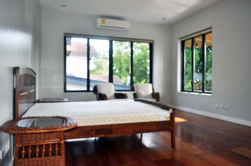 "4BR House for Rent in Ayala Alabang Village, Muntinlupa"08